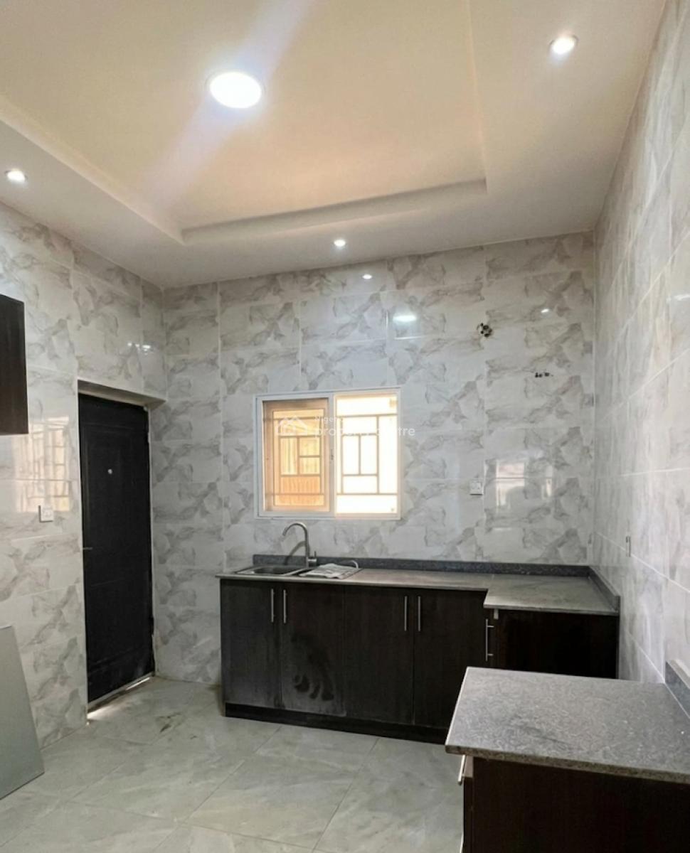 2 Bedroom Apartment, Lugbe District, Abuja, Flat / Apartment for Rent