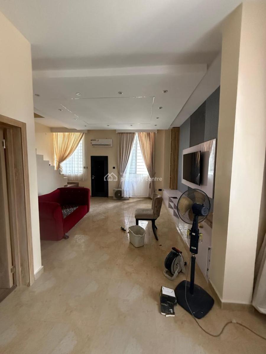a 3 Bedroom Maisonette, Lekki Right, Lekki, Lagos, Terraced Duplex for Rent