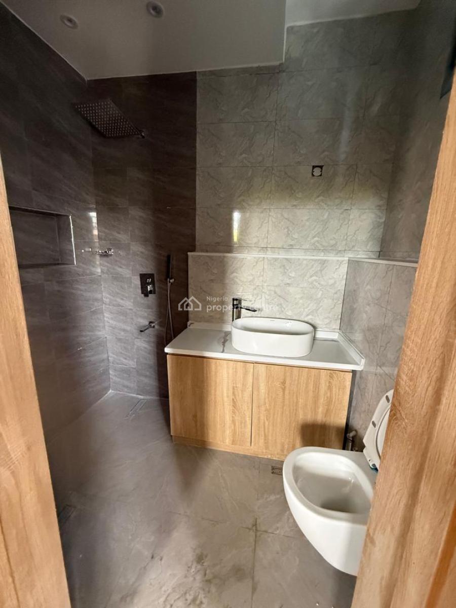 a 3 Bedroom Maisonette, Lekki Right, Lekki, Lagos, Terraced Duplex for Rent