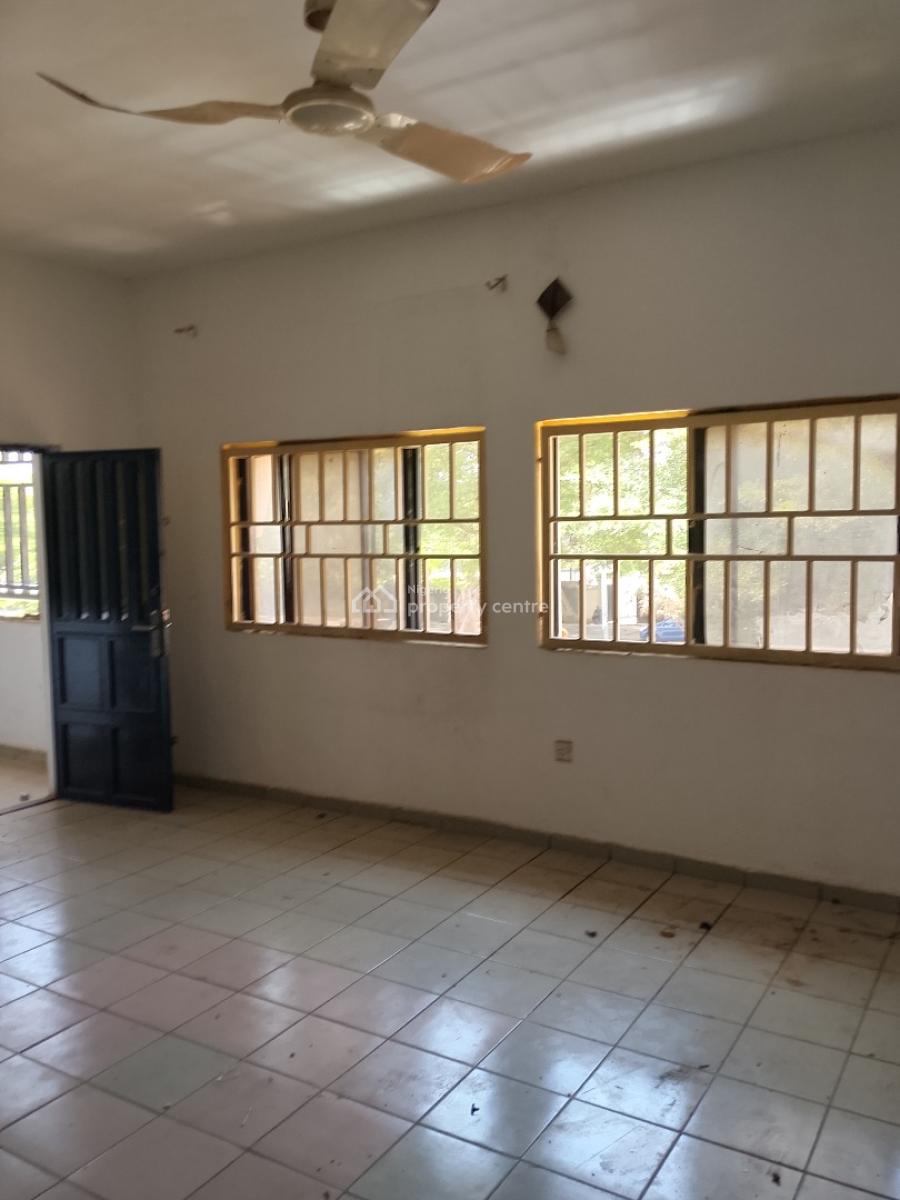 Massive 3-bedroom Flat Up for Grab on The First Floor, Plot 264/406 Augustus Aikohomu Street, Utako, Abuja, Flat / Apartment for Rent