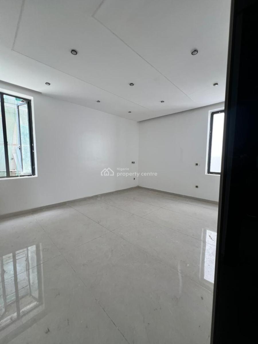Sophisticated 6 Bedroom Detached Duplex with Pool, Elevator, Cinema, T, Custom Vanity • Parking Space •  Flood Free • Secured Estate • Good Ac, Lekki Phase 1, Lekki, Lagos, Detached Duplex for Sale