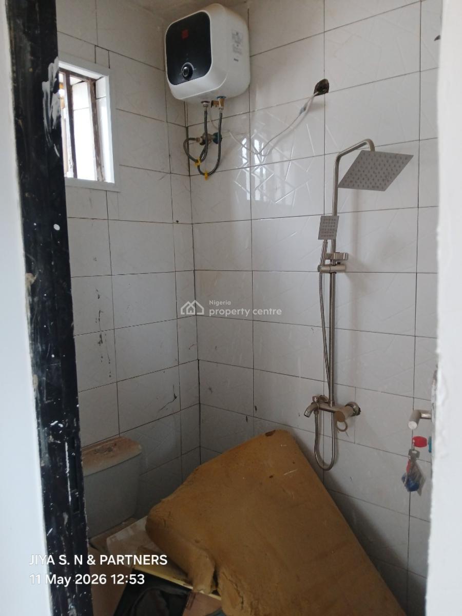 Newly Built Selfcon at Dakwo Opposite Sunnyvale Estate, Opposite Sunnyvale Estate, Galadimawa, Abuja, Self Contain (single Rooms) for Rent