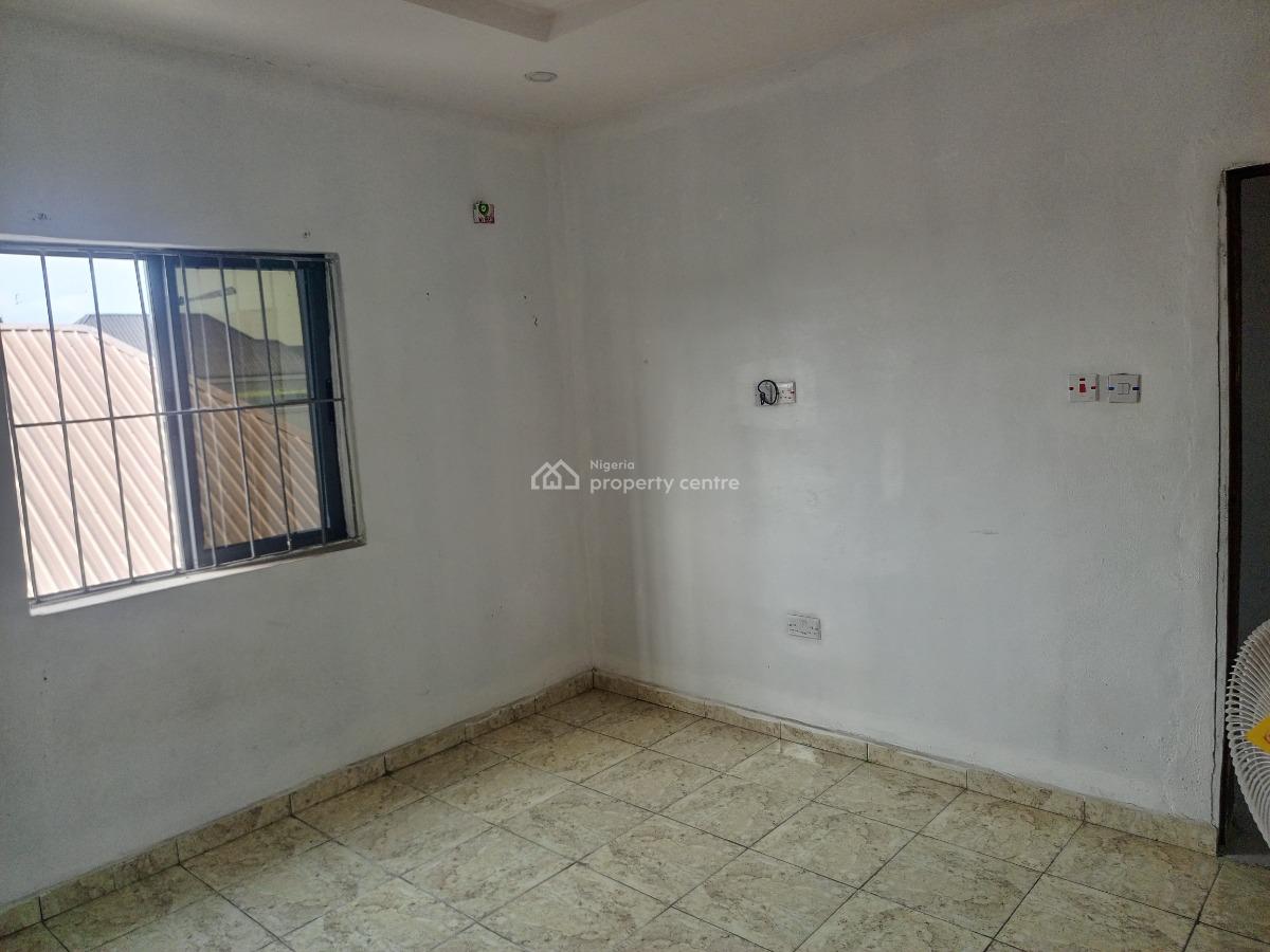 Luxury Mini Flat(room and Parlor) Upstairs, Pay and Pack in, Malete, Opposite Beechwood Estate, Ibeju Lekki, Lagos, Mini Flat (room and Parlour) for Rent