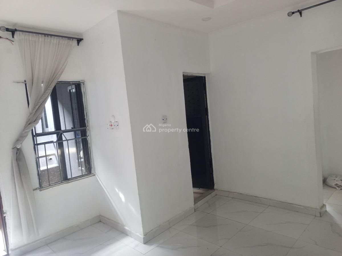 Luxury Mini Flat(room and Parlor) Upstairs, Pay and Pack in, Malete, Opposite Beechwood Estate, Ibeju Lekki, Lagos, Mini Flat (room and Parlour) for Rent