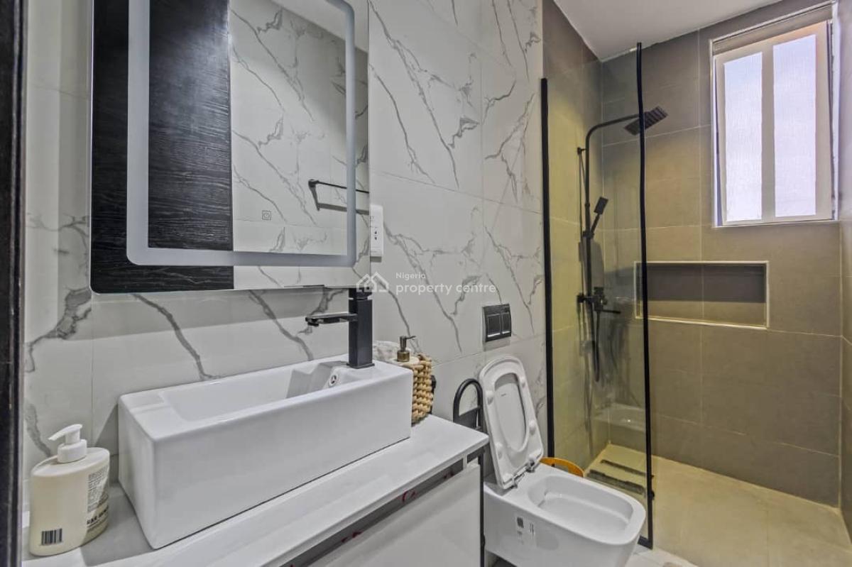 Luxury 3bedroom Penthouse with Dedicated Lift, Bq in a Secured Estate, Off Admiralty Way, Lekki Phase 1, Lekki, Lagos, Flat / Apartment for Sale