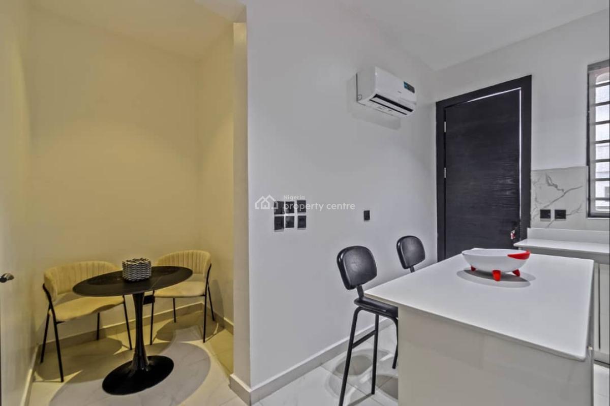 Luxury 3bedroom Penthouse with Dedicated Lift, Bq in a Secured Estate, Off Admiralty Way, Lekki Phase 1, Lekki, Lagos, Flat / Apartment for Sale