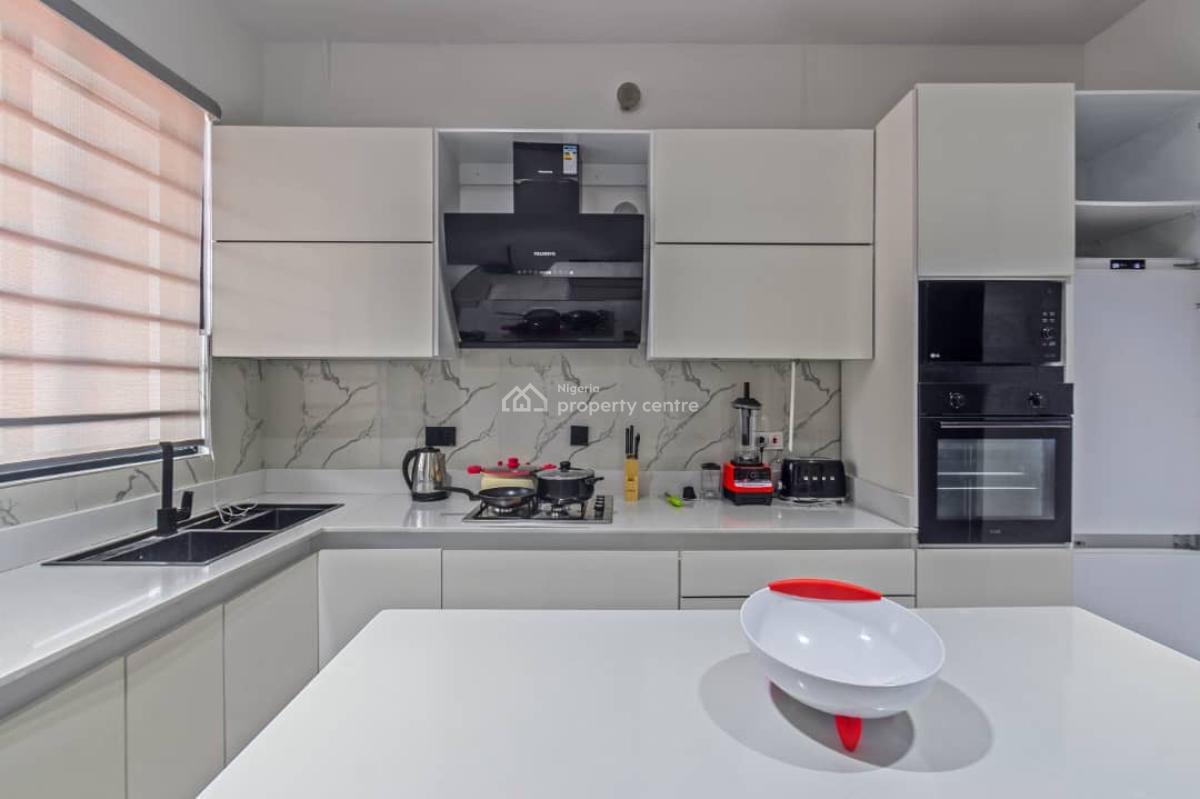 Luxury 3bedroom Penthouse with Dedicated Lift, Bq in a Secured Estate, Off Admiralty Way, Lekki Phase 1, Lekki, Lagos, Flat / Apartment for Sale