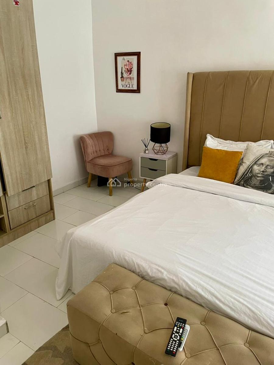 Fully Serviced and Furnished 2 Bedroom Apartment in a Gated Estate, Illasan, Lekki, Lagos, Flat / Apartment for Rent