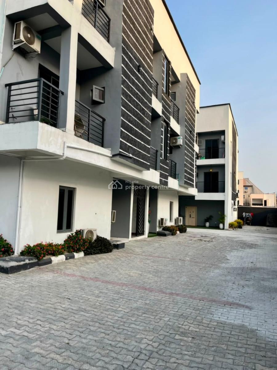 Fully Serviced and Furnished 2 Bedroom Apartment in a Gated Estate, Illasan, Lekki, Lagos, Flat / Apartment for Rent