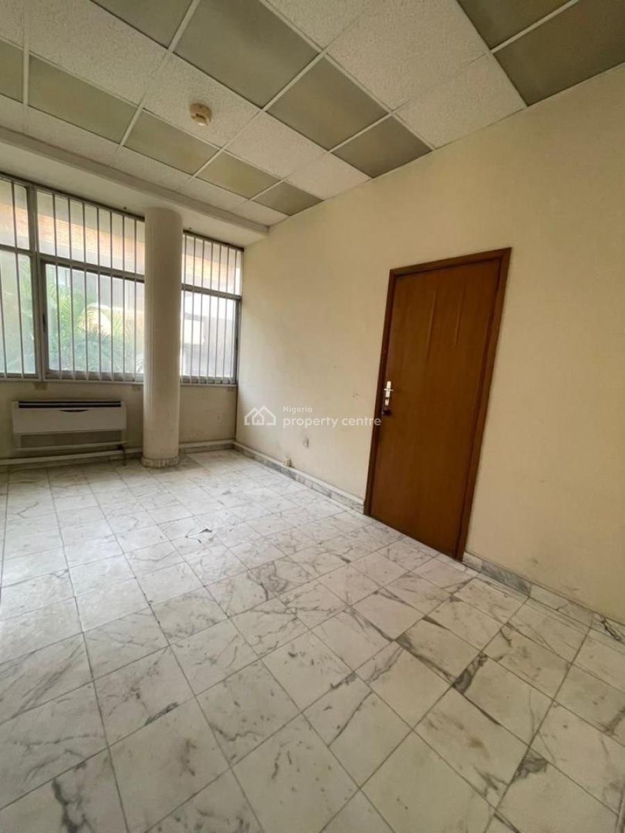 14 Rooms Partitioned, Victoria Island (vi), Lagos, Detached Duplex for Rent
