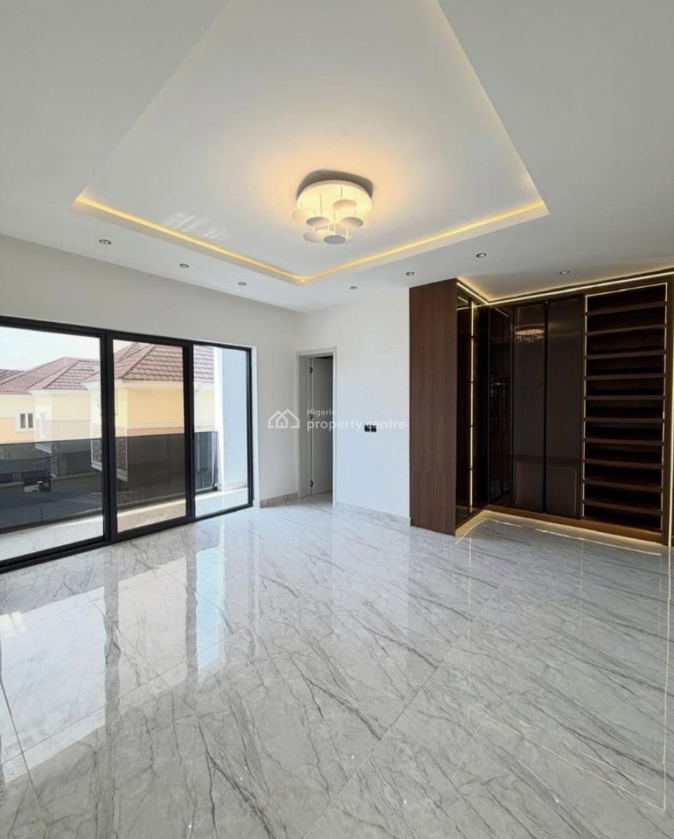 Newly Built and Serviced with 24/7 Power Supply 3 Bedroom En-suite Mai, Lekki Phase 1, Lekki, Lagos, House for Rent
