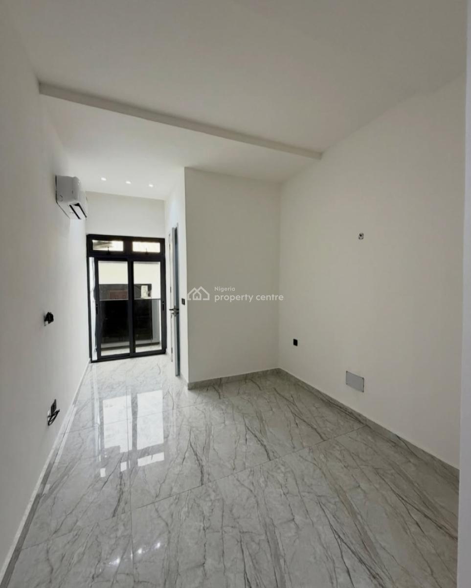 Newly Built and Serviced with 24/7 Power Supply 3 Bedroom En-suite Mai, Lekki Phase 1, Lekki, Lagos, House for Rent
