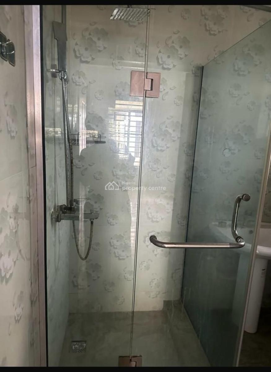 Room Upstairs for 6months at Osapa, Canal West Osapa London, Osapa, Lekki, Lagos, Flat / Apartment for Rent