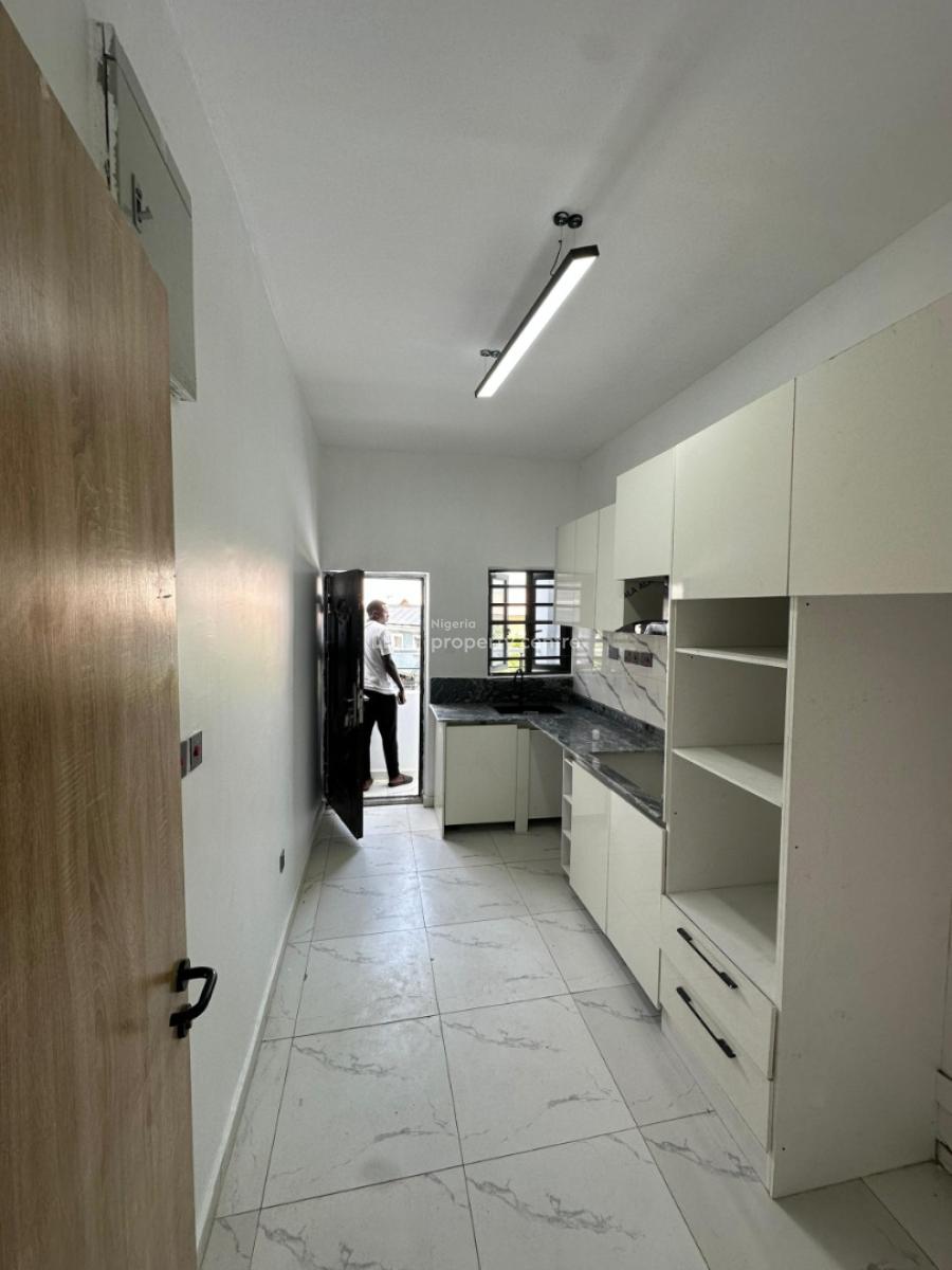 2 Bedroom Flat, Alpha Beach New Road, Opposite Chevron, Lekki, Lagos, Flat / Apartment for Sale