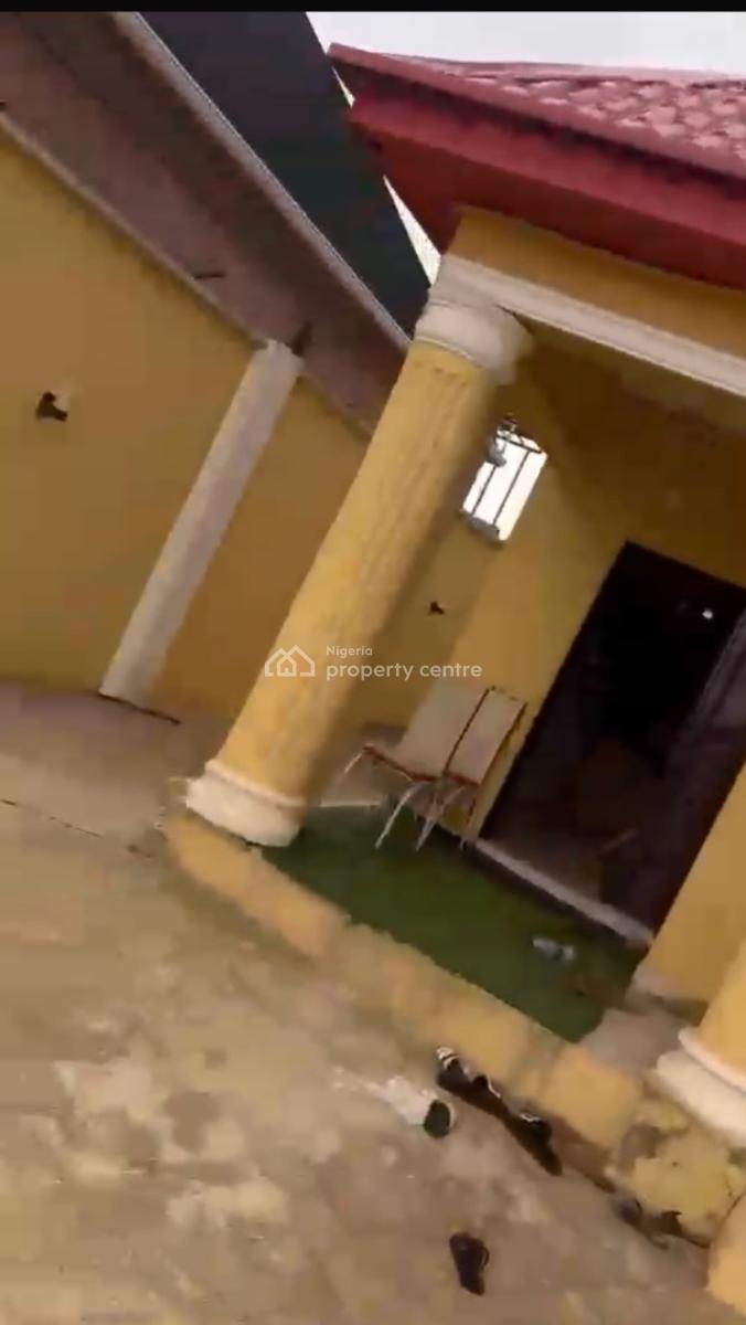 Modern Standard 3 Bedrooms Bungalow with Full Pop, Erunwen, Ikorodu, Lagos, Detached Bungalow for Sale