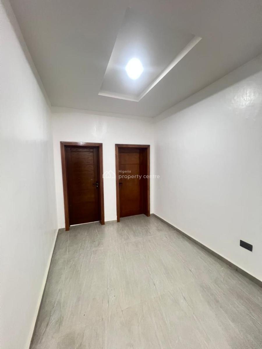 5 Bedrooms Fully Detached - Duplex House + Bq, Gra Phase 2, Magodo, Lagos, Detached Duplex for Sale