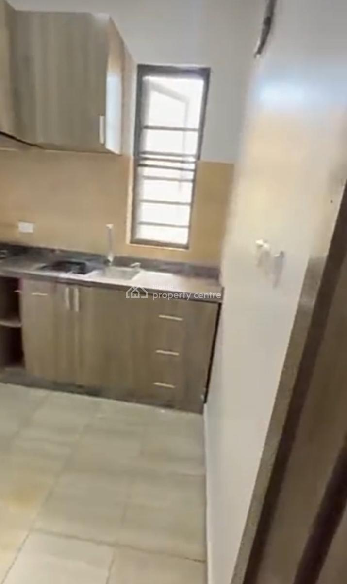Serviced  2 Bedroom Apartment { Video}, Ologolo, Lekki, Lagos, Flat / Apartment for Rent