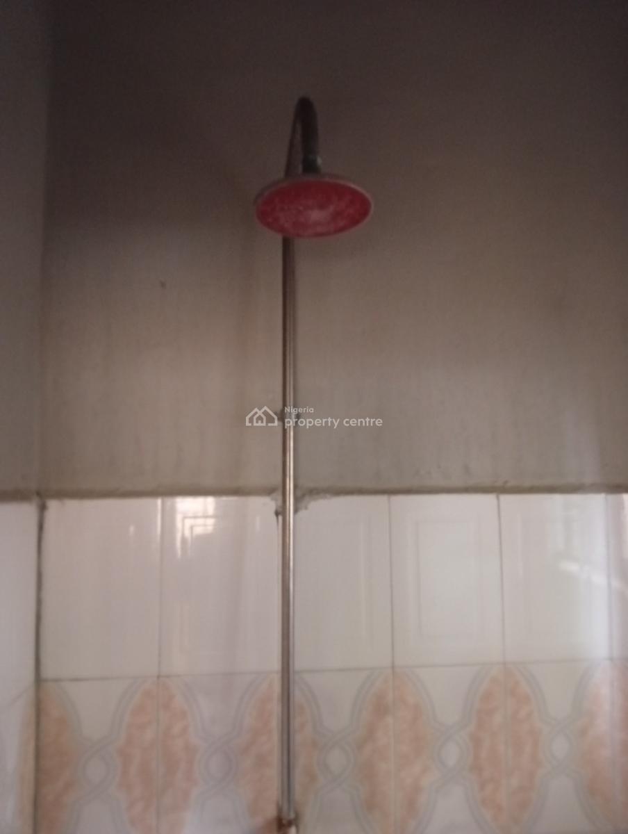 Clean & Decent 2 Bedrooms Apartment, Olowora, Magodo, Lagos, Flat / Apartment for Rent