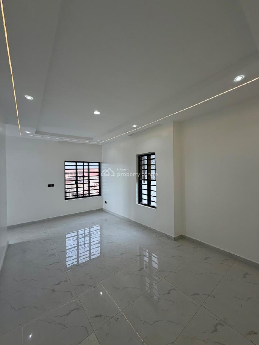 5 Bedrooms Fully Detached - Duplex House + Bq, Gra Phase 1, Magodo, Lagos, Detached Duplex for Sale