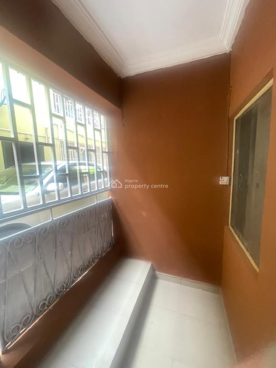 Clean & Decent 2 Bedrooms Apartment, Gra Phase 1, Magodo, Lagos, Flat / Apartment for Rent