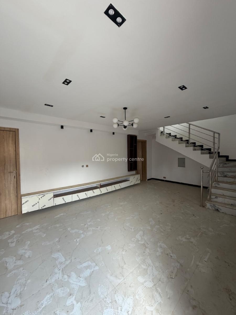4 Bedrooms Semi Detached - Duplex House + Bq, Ojodu Berger, Ojodu, Lagos, Semi-detached Duplex for Sale