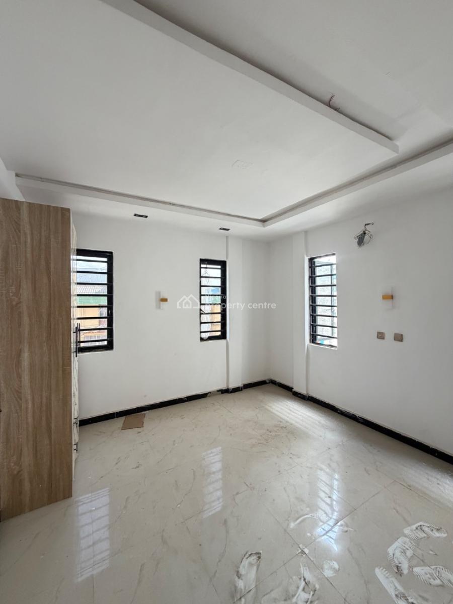 4 Bedrooms Semi Detached - Duplex House + Bq, Ojodu Berger, Ojodu, Lagos, Semi-detached Duplex for Sale