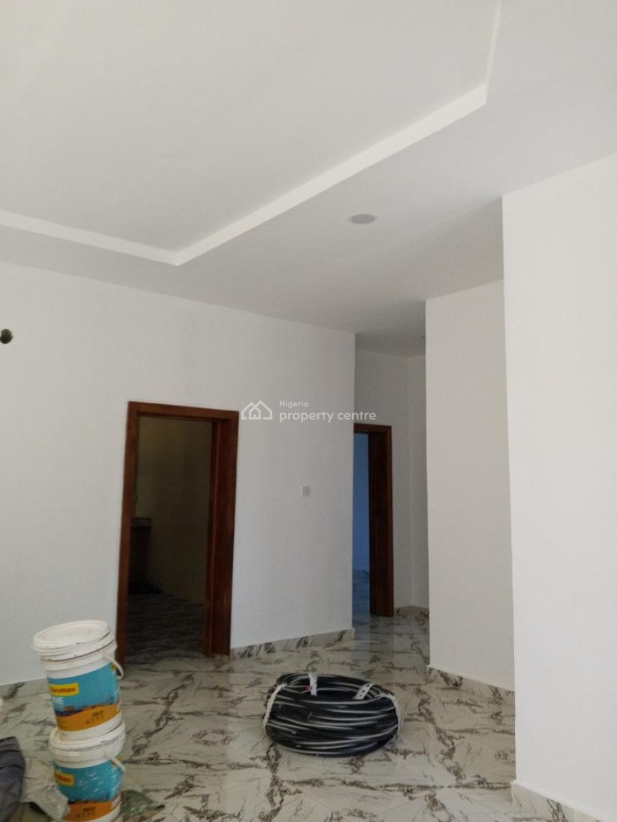 Newly Built Spacious 2 Bedroom Upstairs, Bucknor Estate, Isolo, Lagos, Flat / Apartment for Rent