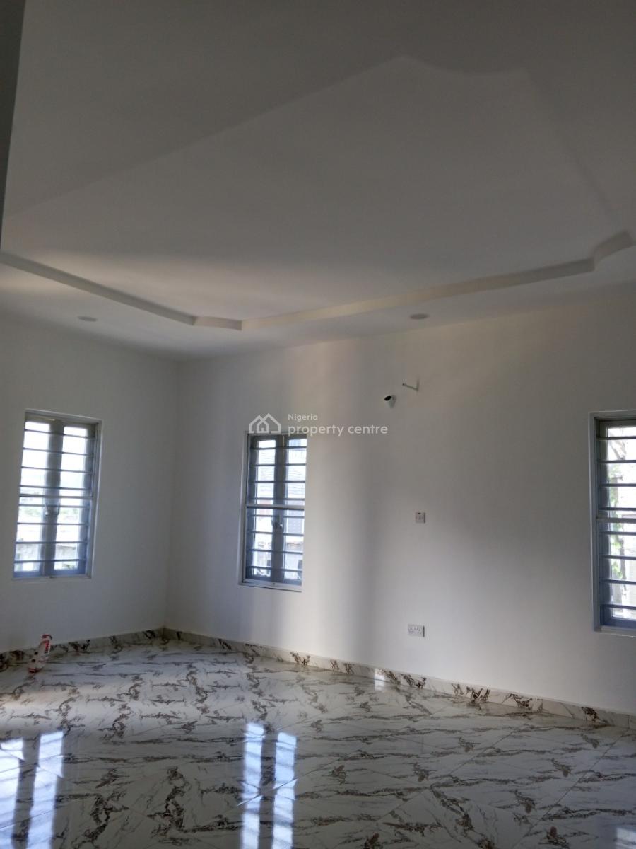Newly Built Spacious 2 Bedroom Upstairs, Bucknor Estate, Isolo, Lagos, Flat / Apartment for Rent