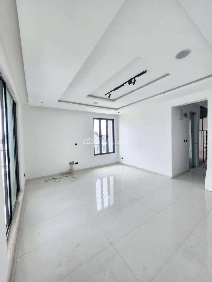 Contemporary 5 Bedroom Semi-detached Duplex, Cowrie Creek Estate, Ikate, Lekki, Lagos, Semi-detached Duplex for Sale