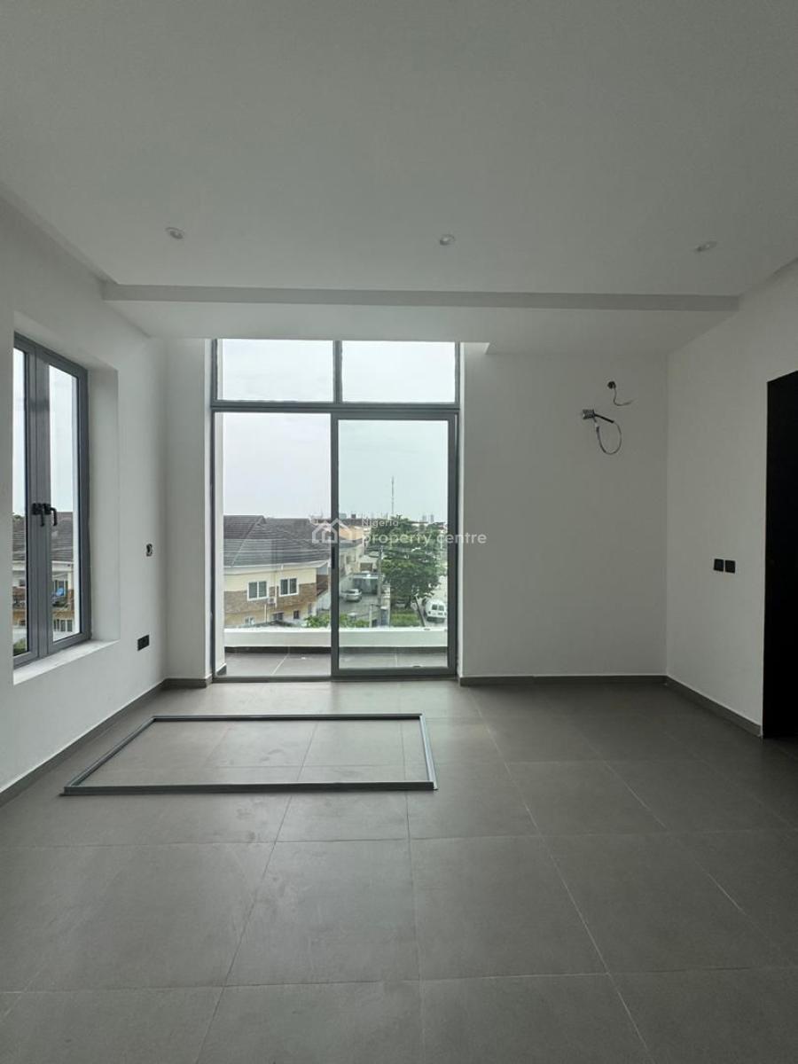 Well Built & Self Compound 3 & 4 Bedroom Terrace Duplex with Bq, Lekki Phase 1, Lekki, Lagos, Terraced Duplex for Sale