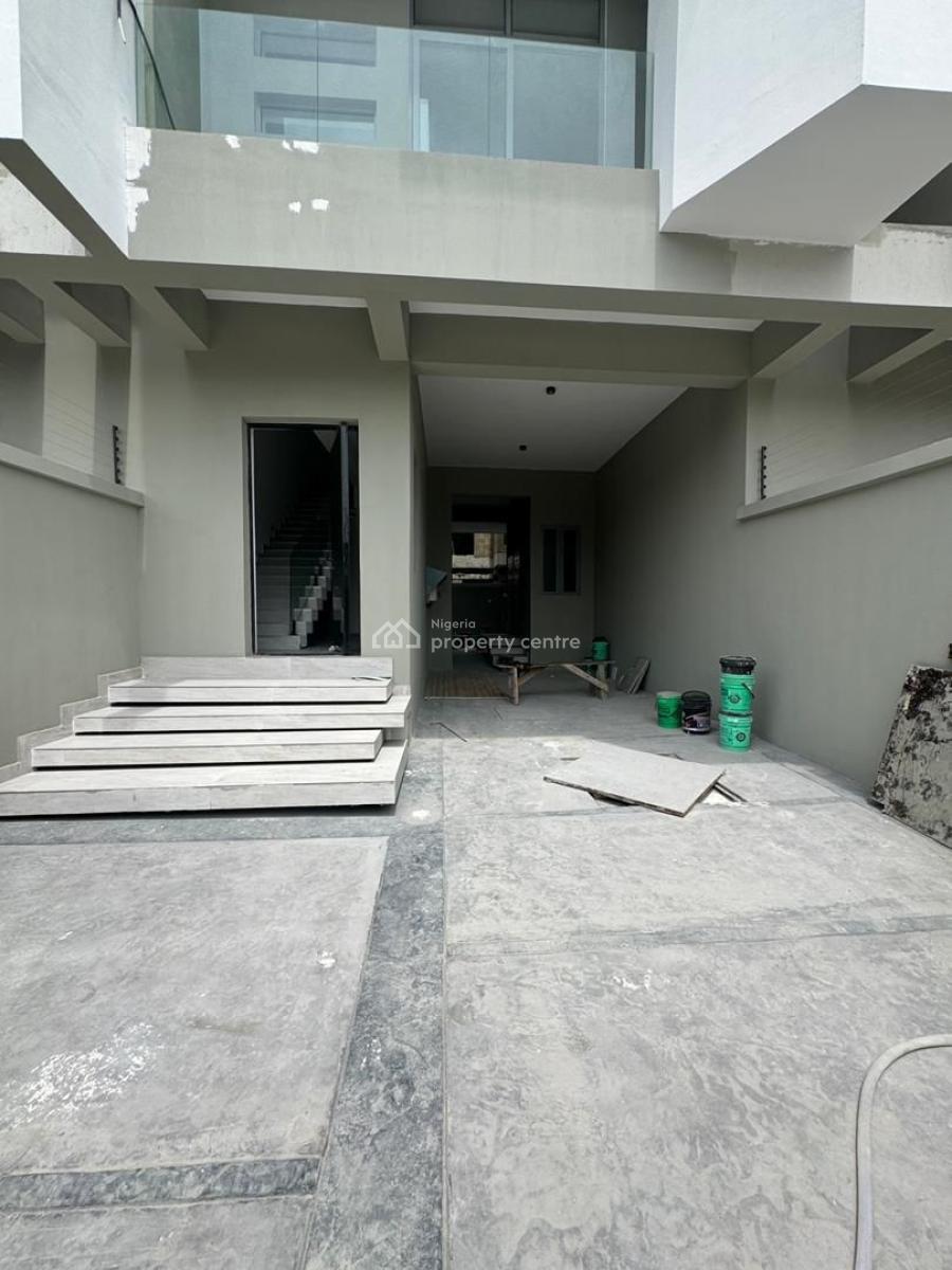 Well Built & Self Compound 3 & 4 Bedroom Terrace Duplex with Bq, Lekki Phase 1, Lekki, Lagos, Terraced Duplex for Sale