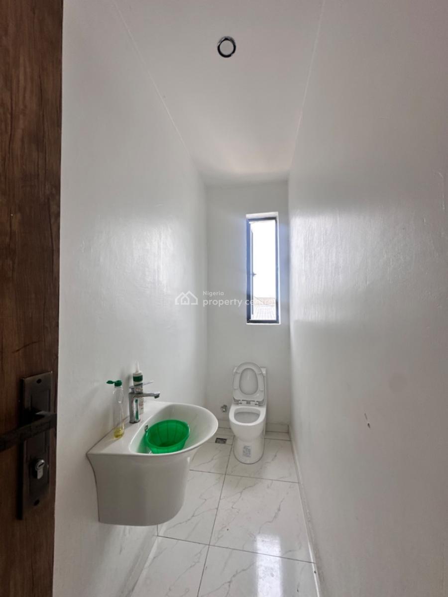 Well Maintained 2bedroom Apartment, Lekki Conservation Axis, Lekki, Lagos, Terraced Bungalow for Rent