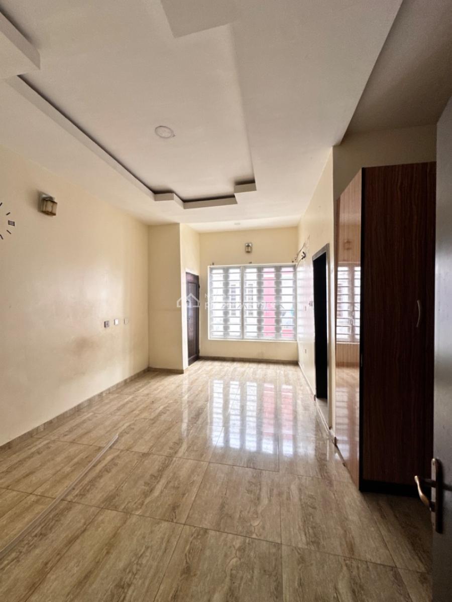 Well Maintained 4bedroom Duplex, Orchid Road, Lekki, Lagos, Terraced Duplex for Sale