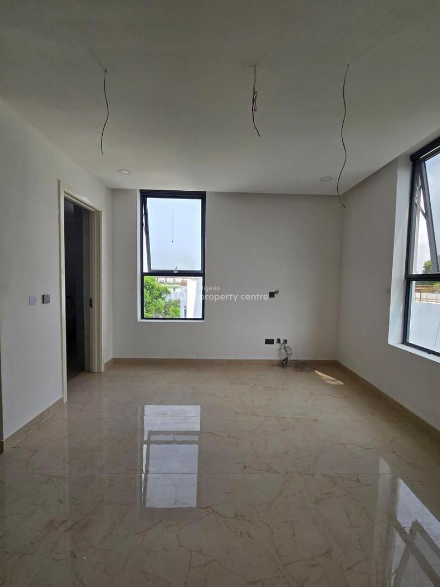 Exquisitely Crafted 4bedroom Maisonette Home, Lekki Phase 1, Lekki, Lagos, Flat / Apartment for Sale