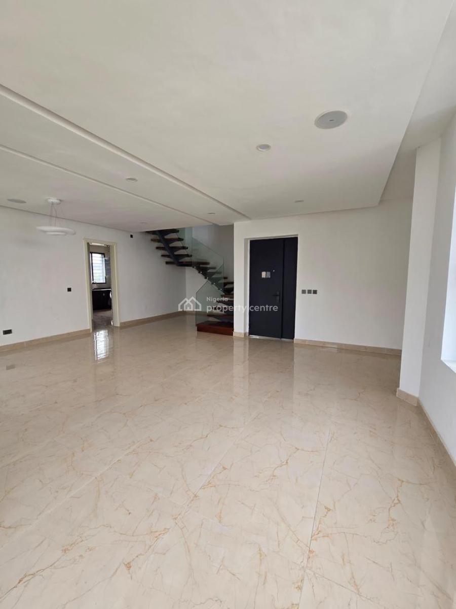 Exquisitely Crafted 4bedroom Maisonette Home, Lekki Phase 1, Lekki, Lagos, Flat / Apartment for Sale