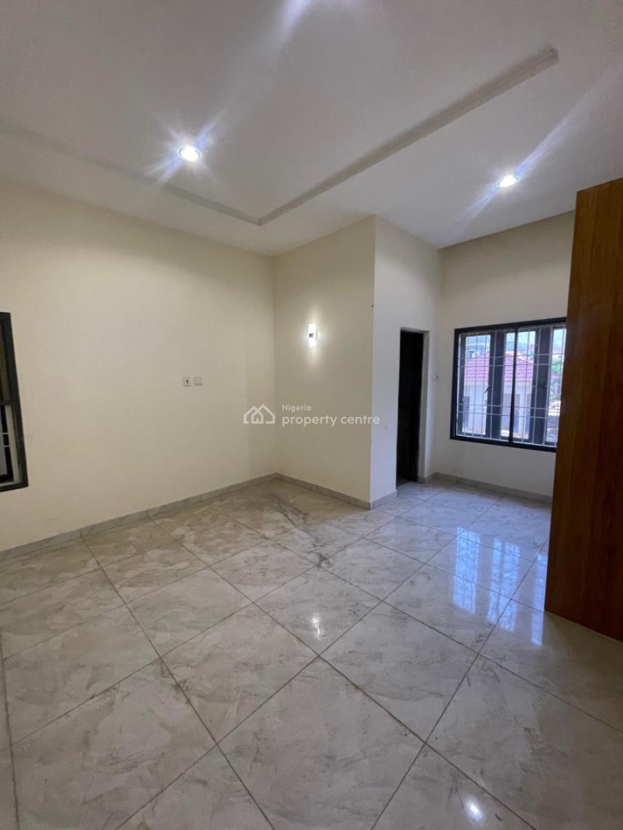 Well Finsihed 3 Bedroom Flat with Bq Attached, Diplomatic Zone, Katampe Extension, Katampe, Abuja, Flat / Apartment for Rent
