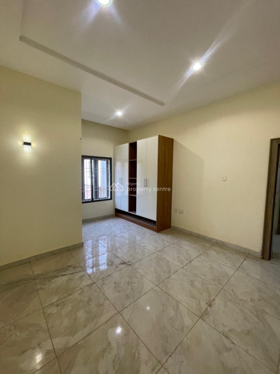 Well Finsihed 3 Bedroom Flat with Bq Attached, Diplomatic Zone, Katampe Extension, Katampe, Abuja, Flat / Apartment for Rent