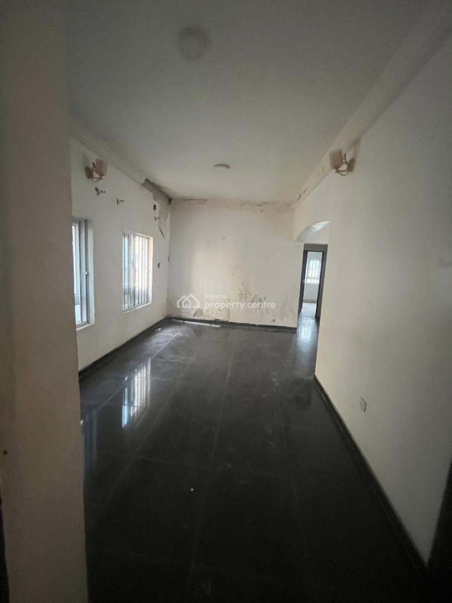 Nice and Clean 2 Bedroom Flat Ground Floor, Mobil Road Ilaje, Ajah, Lagos, Flat / Apartment for Rent