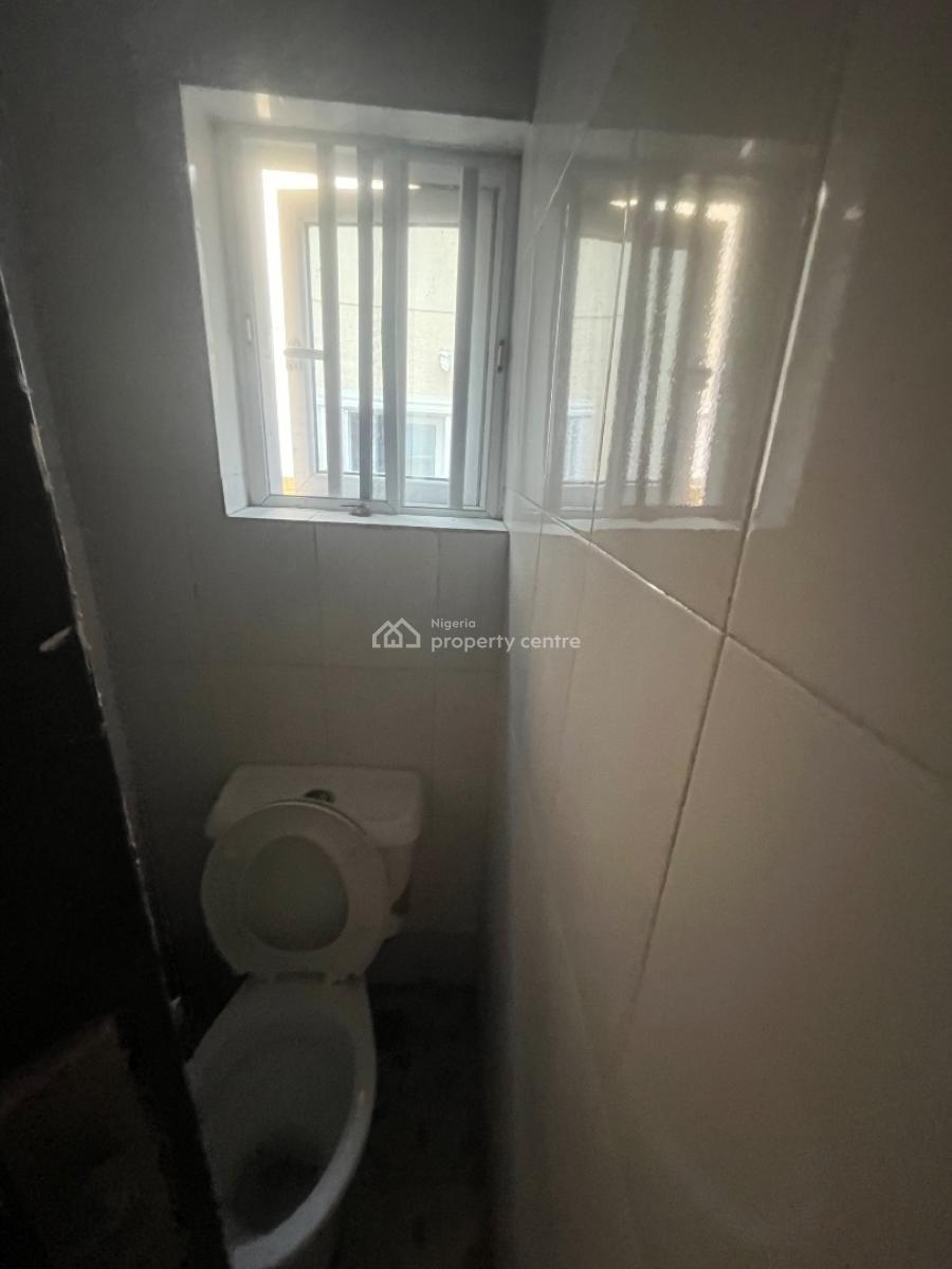 Nice and Clean 2 Bedroom Flat Ground Floor, Mobil Road Ilaje, Ajah, Lagos, Flat / Apartment for Rent