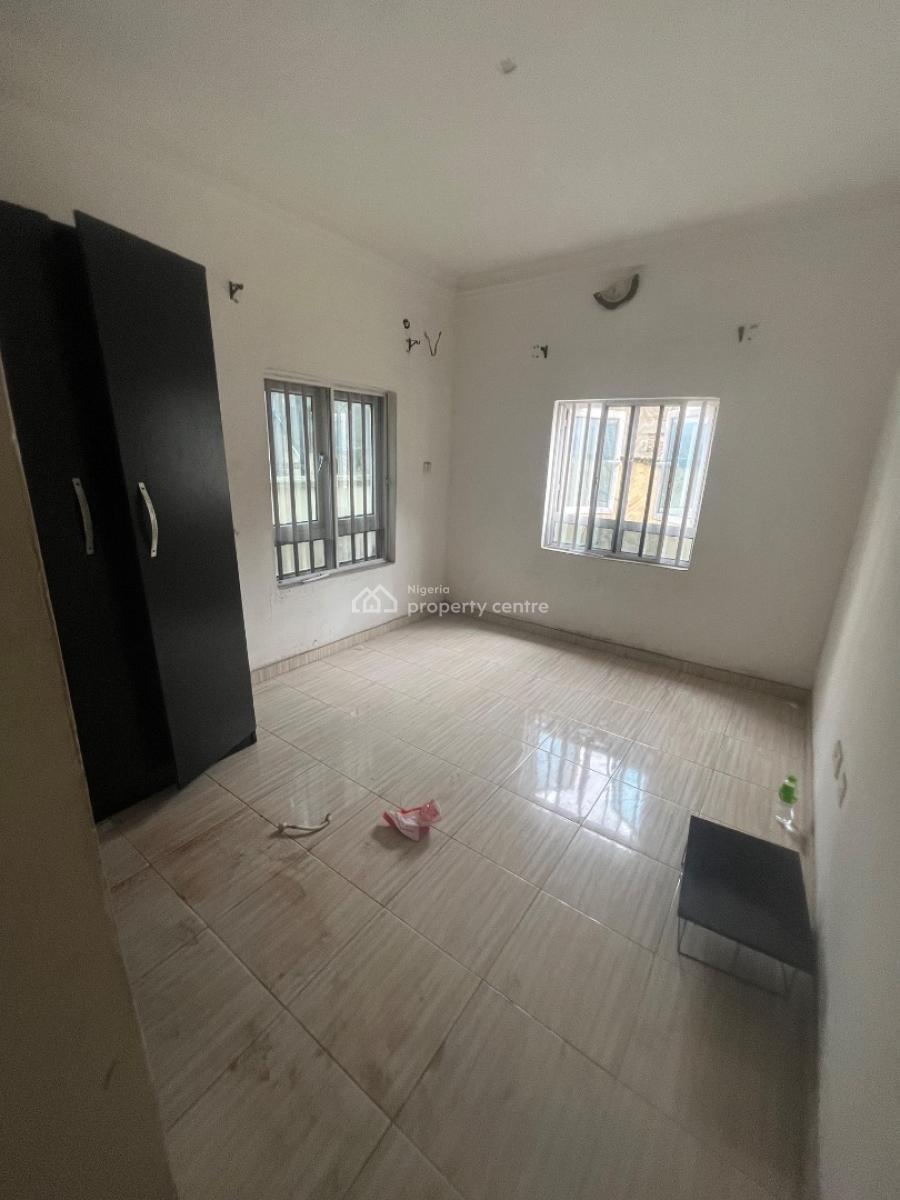 Nice and Clean 2 Bedroom Flat Ground Floor, Mobil Road Ilaje, Ajah, Lagos, Flat / Apartment for Rent