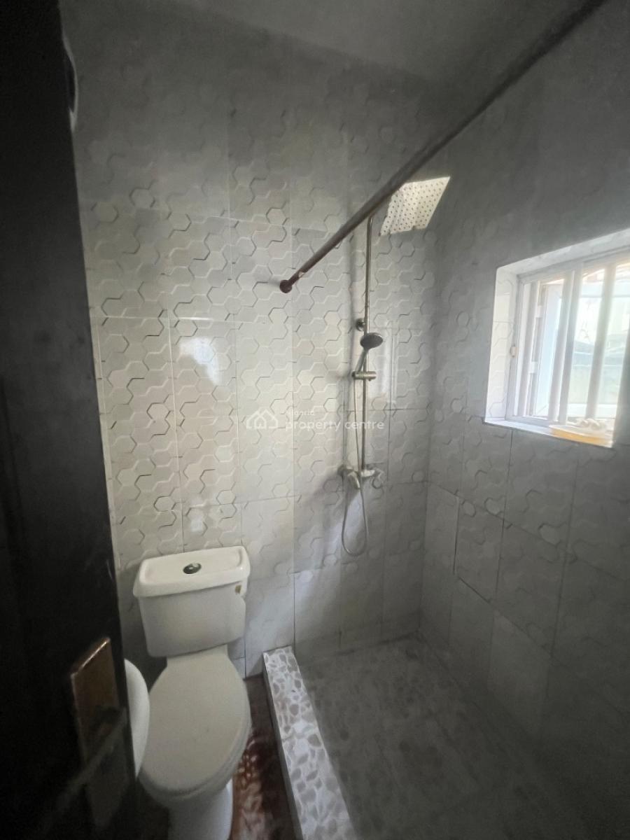 Nice and Clean 2 Bedroom Flat Ground Floor, Mobil Road Ilaje, Ajah, Lagos, Flat / Apartment for Rent