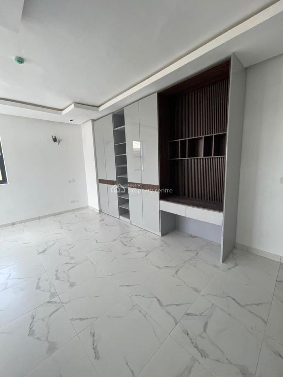a Lovely & Fully  Serviced 3 Bedroom Apartment with a Room Bq, Lekki Phase 1, Lekki, Lagos, Flat / Apartment for Rent