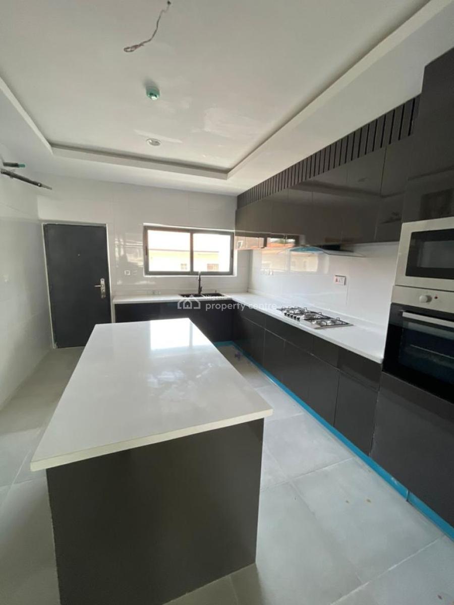 a Lovely & Fully  Serviced 3 Bedroom Apartment with a Room Bq, Lekki Phase 1, Lekki, Lagos, Flat / Apartment for Rent