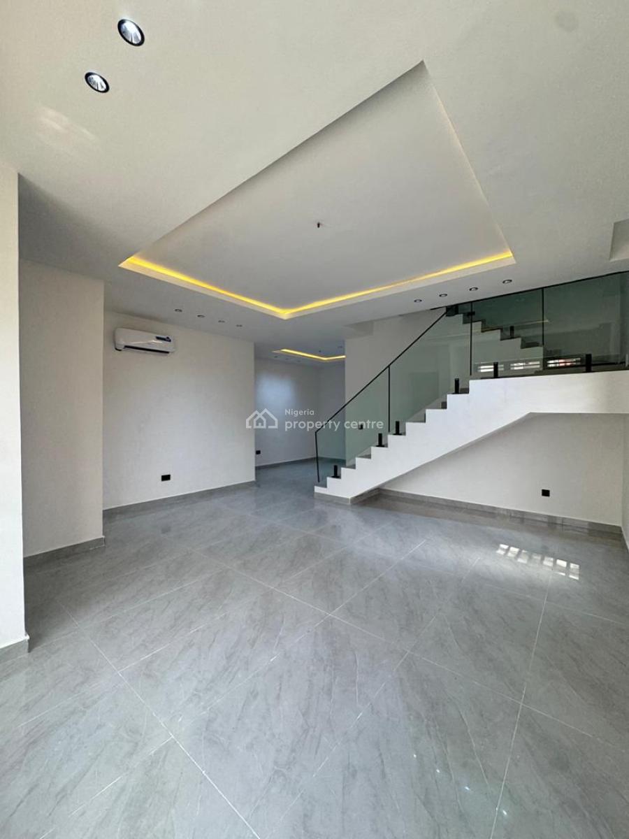 Luxury 3 Bedroom Maisonette with a Bq, Lekki Phase 1, Lekki, Lagos, Terraced Duplex for Sale