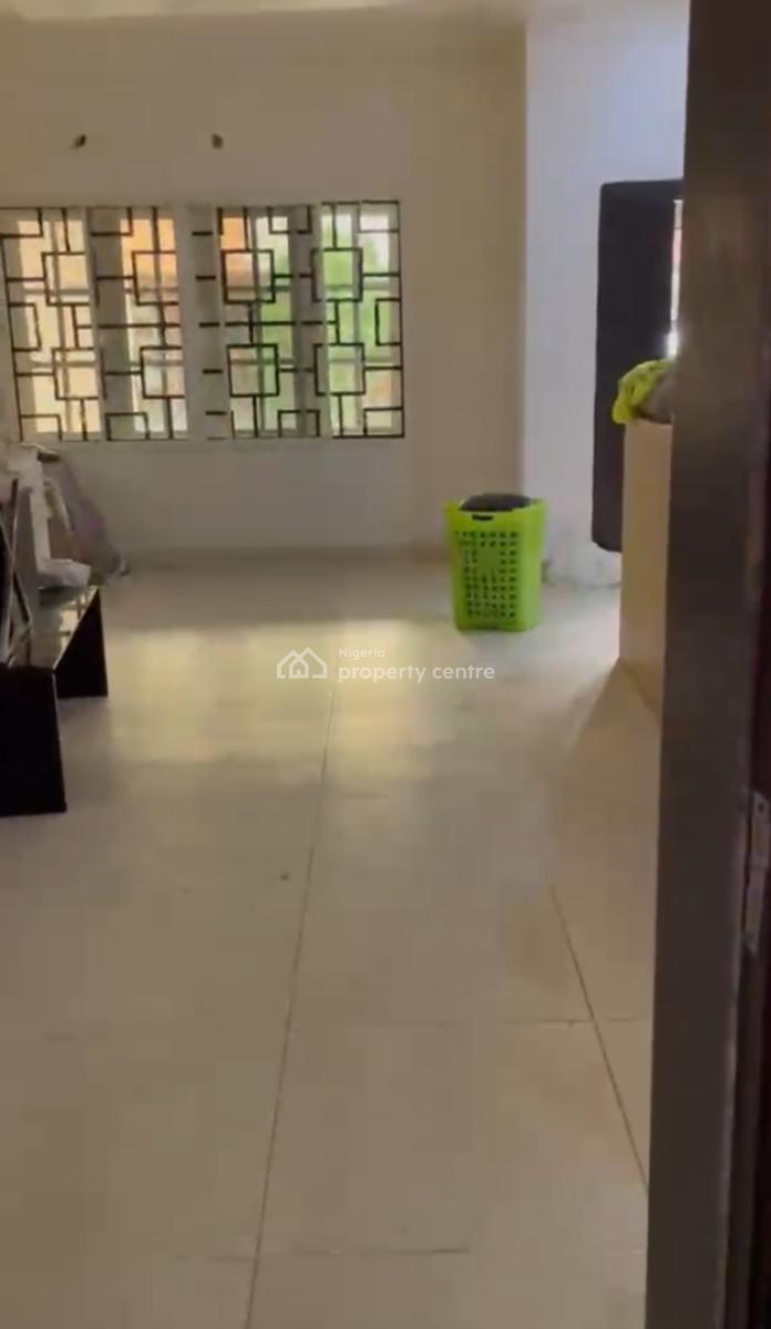 Spacious Luxury 4 Bedrooms Terrace Serviced Duplex House, Chevron Drive, Lekki, Lagos, Terraced Duplex for Rent