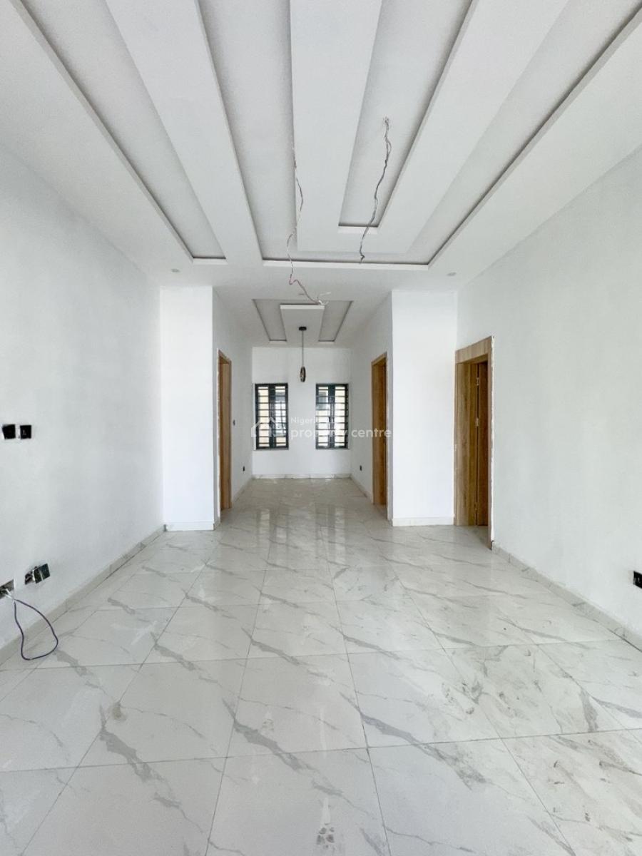 Brand New Luxury 3bedroom Flat Modern Days Finishing, Mobil Road Ilaje, Ajah, Lagos, Flat / Apartment for Rent