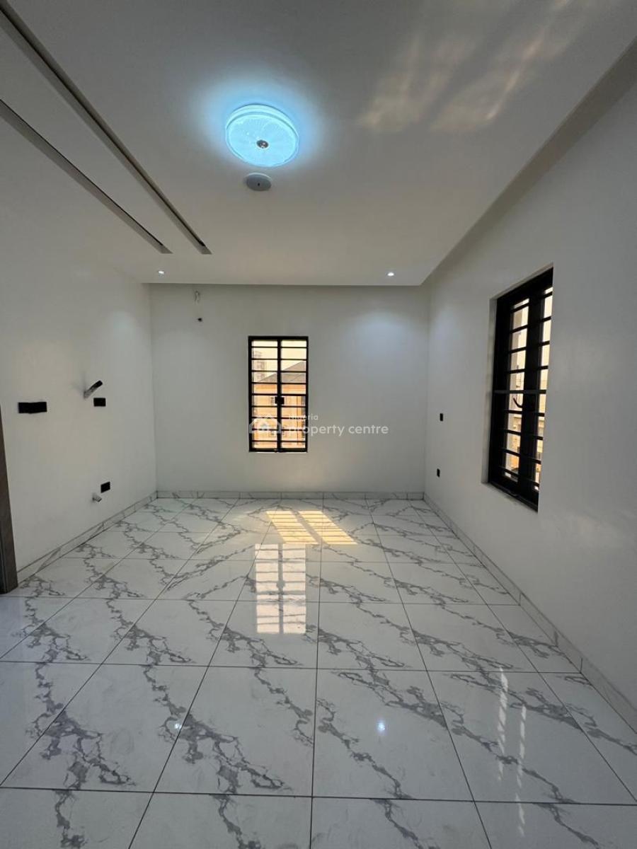 Luxury Spacious & Self Compound 4 Bedroom Terrace Duplex with Bq, Lekki Phase 1, Lekki, Lagos, Terraced Duplex for Sale