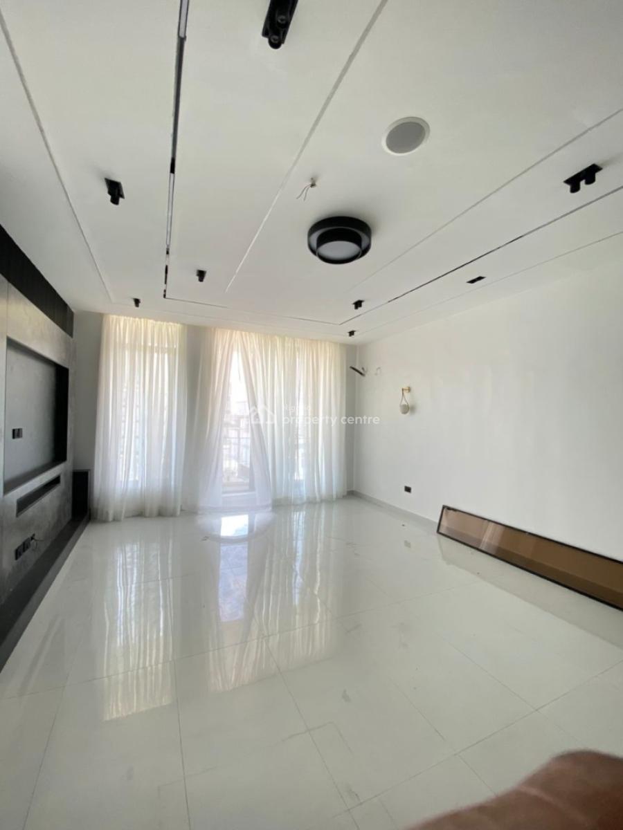 Aesthetically Pleasing 5 Bedroom Terrace Duplex Self Compound, Lekki Phase 1, Lekki, Lagos, Terraced Duplex for Sale