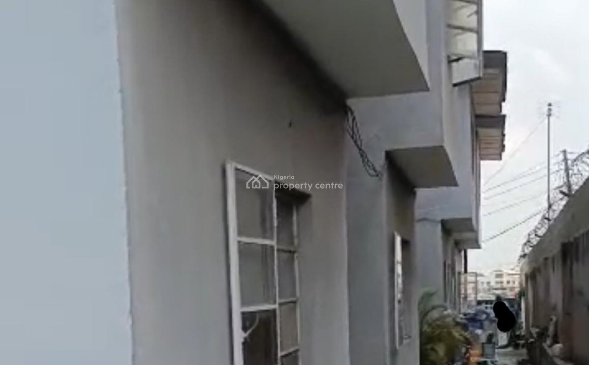 3 Bedroom Flat, Near County Hospital, Ogba, Ikeja, Lagos, Block of Flats for Sale