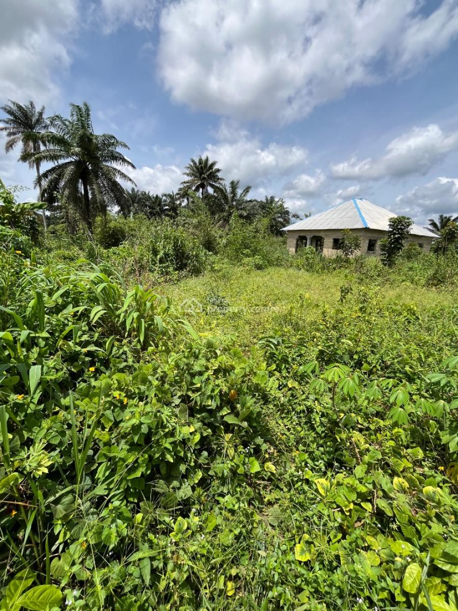 a Parcel of Land, Mbierebe, Uyo, Akwa Ibom, Mixed-use Land for Sale